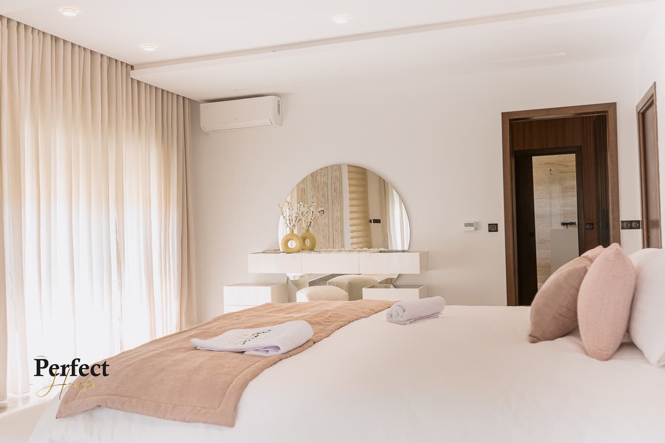 Royal Suite bedroom